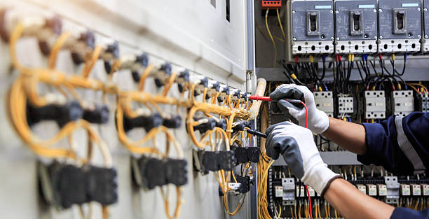 Professional Electrician technician working in Mount Sinai, NY